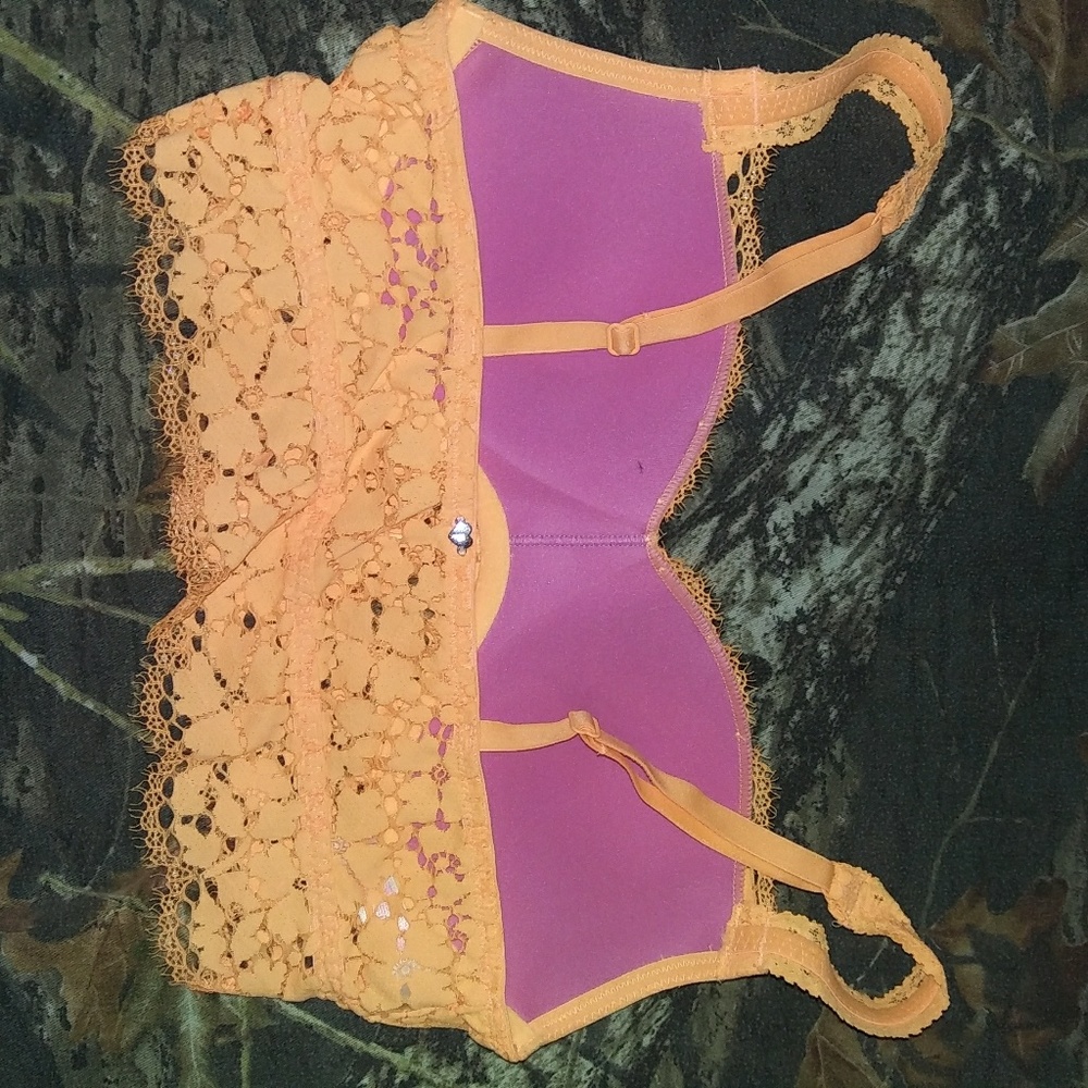 Bra - Picture 2 of 3